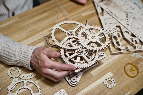 puzzle-3d-ugears-zegar-model-aero-clock-8