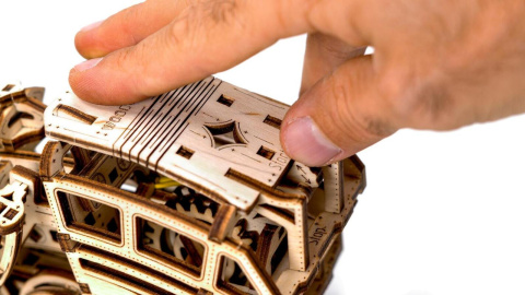 puzzle-3d-wooden-city-model-dream-express-4