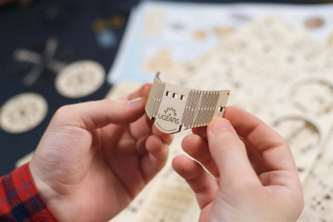 Puzzle 3D Trójkołowiec UGR-S Ugears drewniany