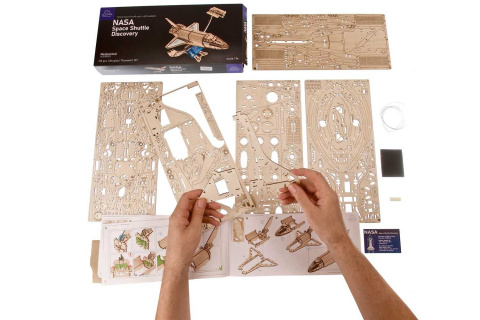 puzzle-3d-ugears-model-nasa-discovery-12