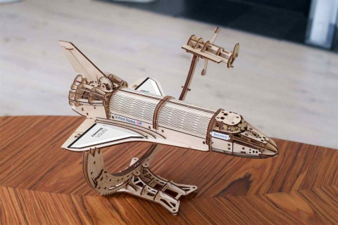 puzzle-3d-ugears-model-nasa-discovery-9